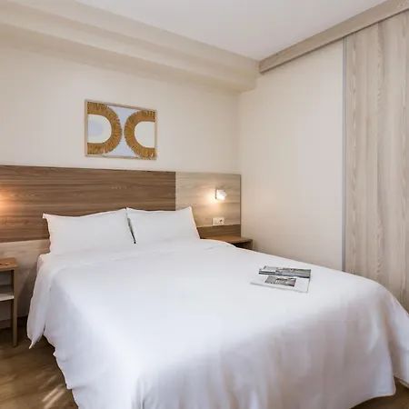 Apartment Bay By Olala Homes Vigo